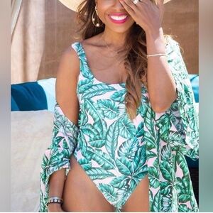 Tropical Leaf Print Swimsuit Kenny Flowers Beverly Hills classic. NWOT